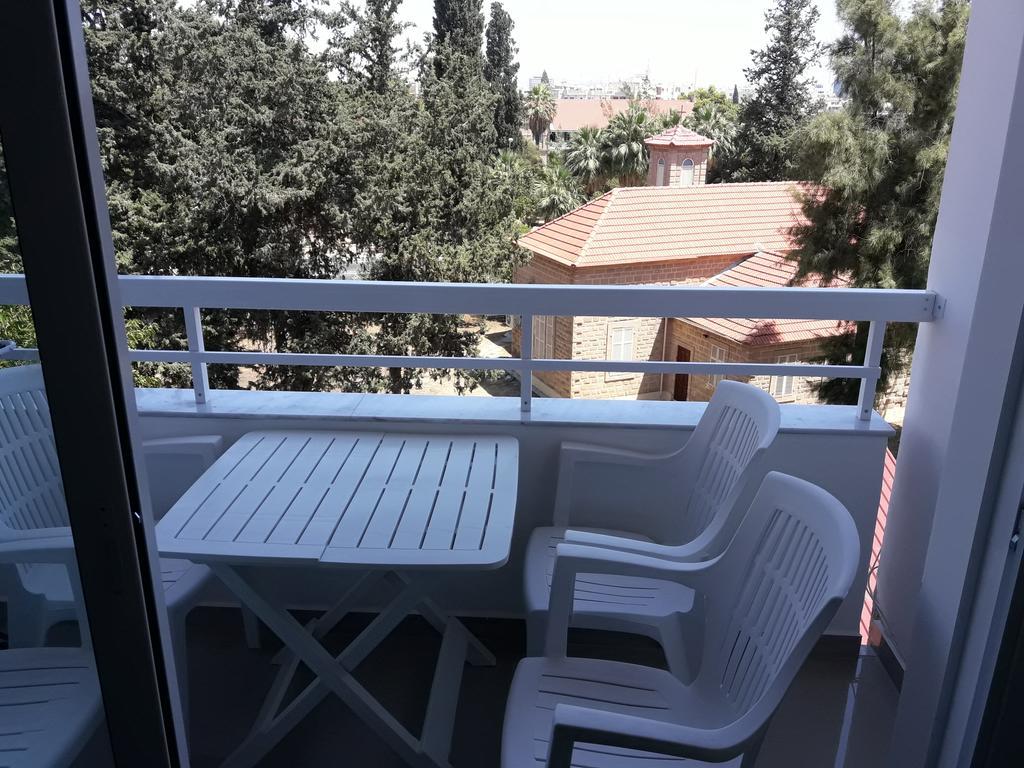 32 Hill Court Apartment Larnaca Exterior photo